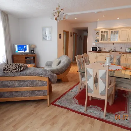 Geary Ferienwohnung Klotten Esterno foto